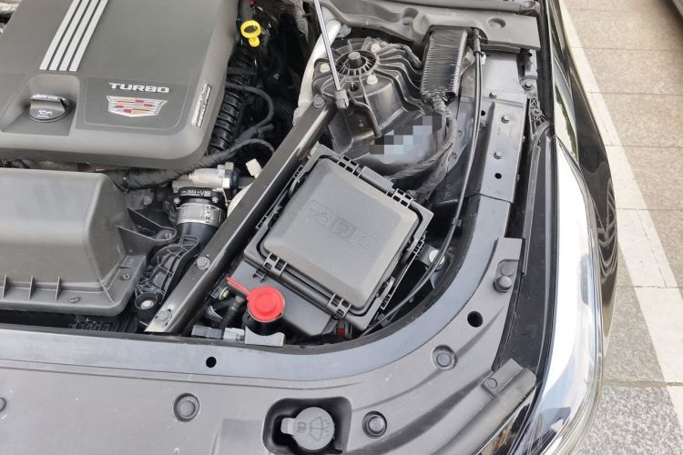 Used Cadillac CT6 2020 28T Luxury Version Engine Bay Left
