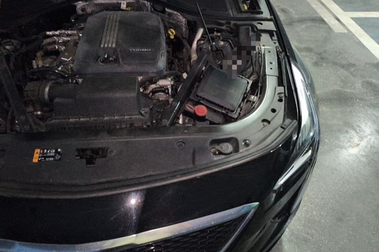 Used Cadillac CT6 2020 28T Fashion Edition Engine Bay Left