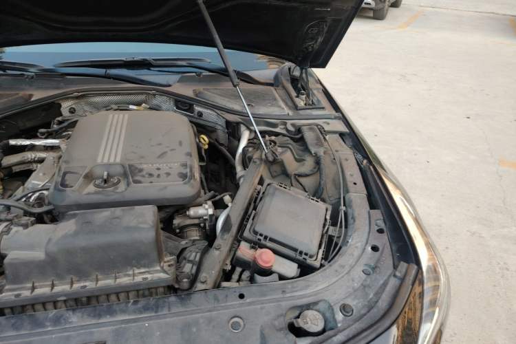 Used Cadillac CT6 2020 28T Luxury Version Engine Bay Left