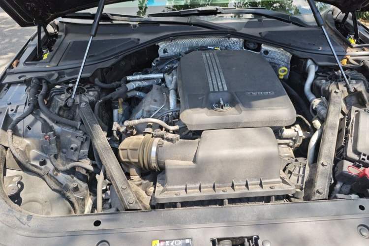 Used Cadillac CT6 2020 28T Luxury Version Engine Bay