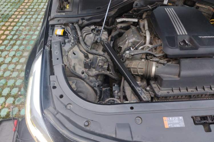 Used Cadillac CT6 2020 28T Fashion Edition Engine Bay Right