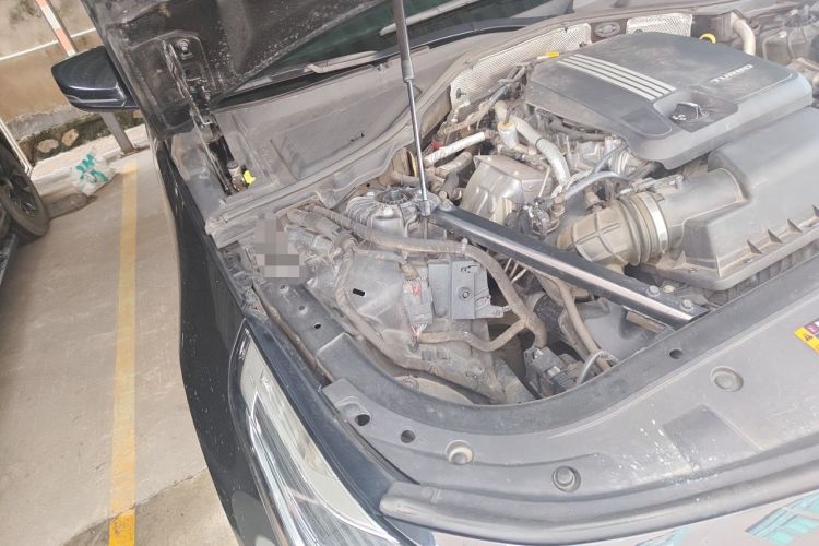 Used Cadillac CT6 2020 28T Luxury Version Engine Bay Right