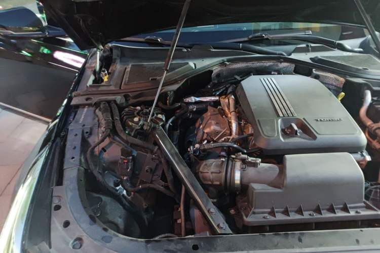 Used Cadillac CT6 2020 28T Elite Edition Engine Bay Right
