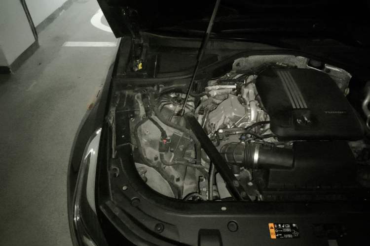 Used Cadillac CT6 2020 28T Elite Edition Engine Bay Right
