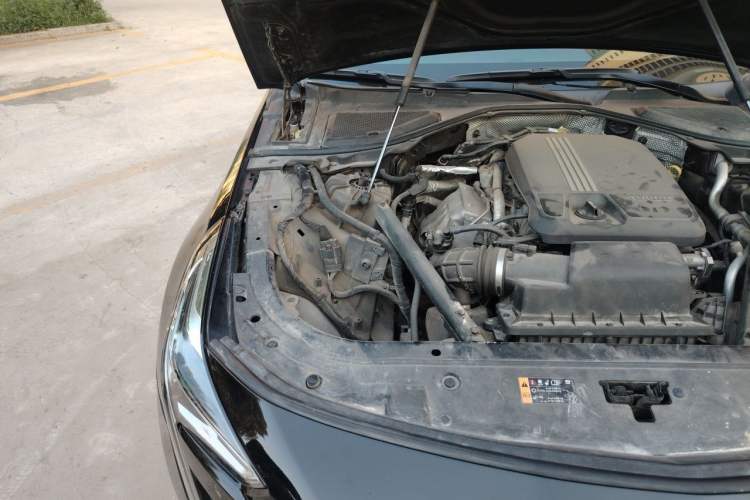 Used Cadillac CT6 2020 28T Luxury Version Engine Bay Right