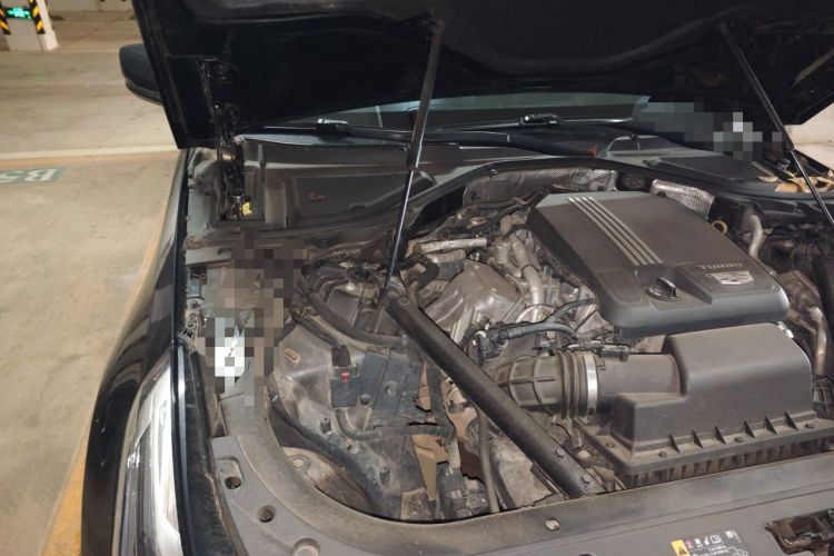 Used Cadillac CT6 2020 28T Elite Edition Engine Bay Right