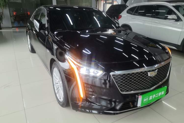 Used Cadillac CT6 2020 28T Luxury Version Front Right 45 Deg