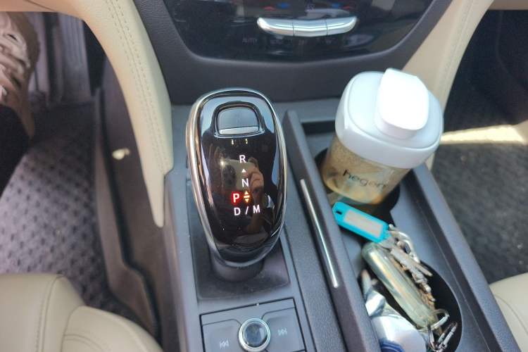 Used Cadillac CT6 2020 28T Fashion Edition Gear Lever