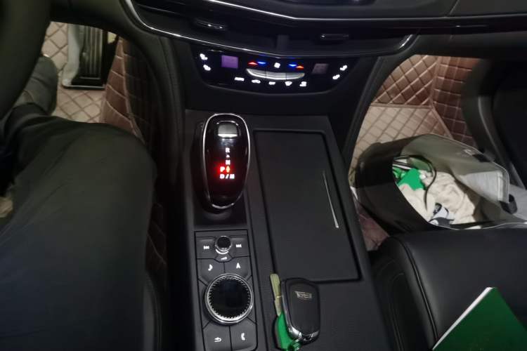 Used Cadillac CT6 2020 28T Elite Edition Gear Lever