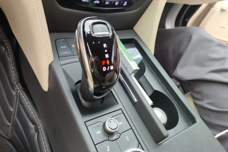 Used Cadillac CT6 2020 28T Fashion Edition Gear Lever