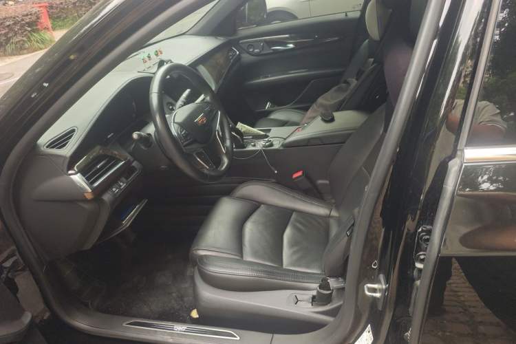 Used Cadillac CT6 2020 28T Luxury Version Left Front Seat
