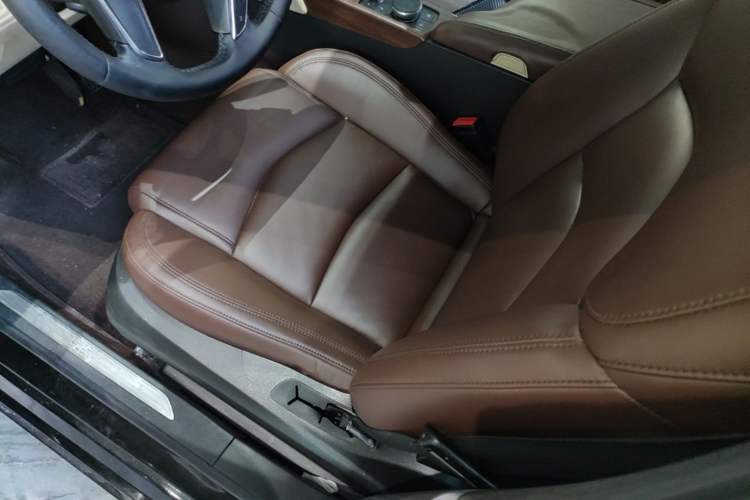 Used Cadillac CT6 2020 28T Fashion Edition Left Front Seat
