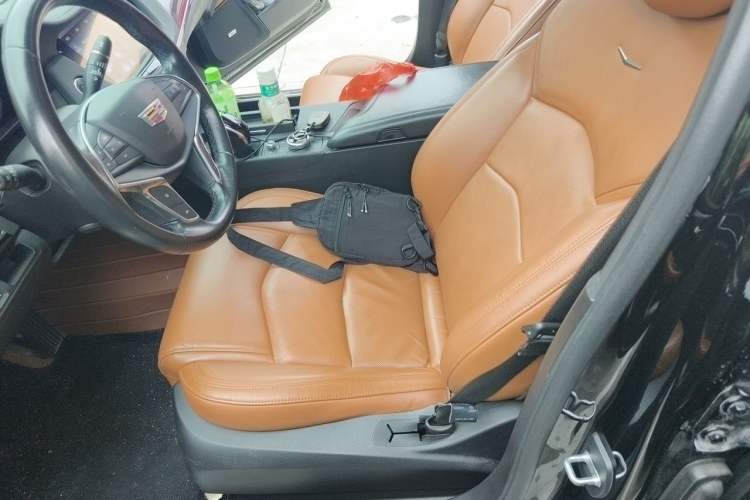 Used Cadillac CT6 2020 28T Luxury Version Left Front Seat