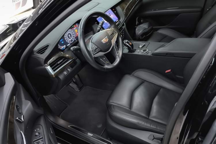 Used Cadillac CT6 2020 28T Luxury Version Left Front Seat