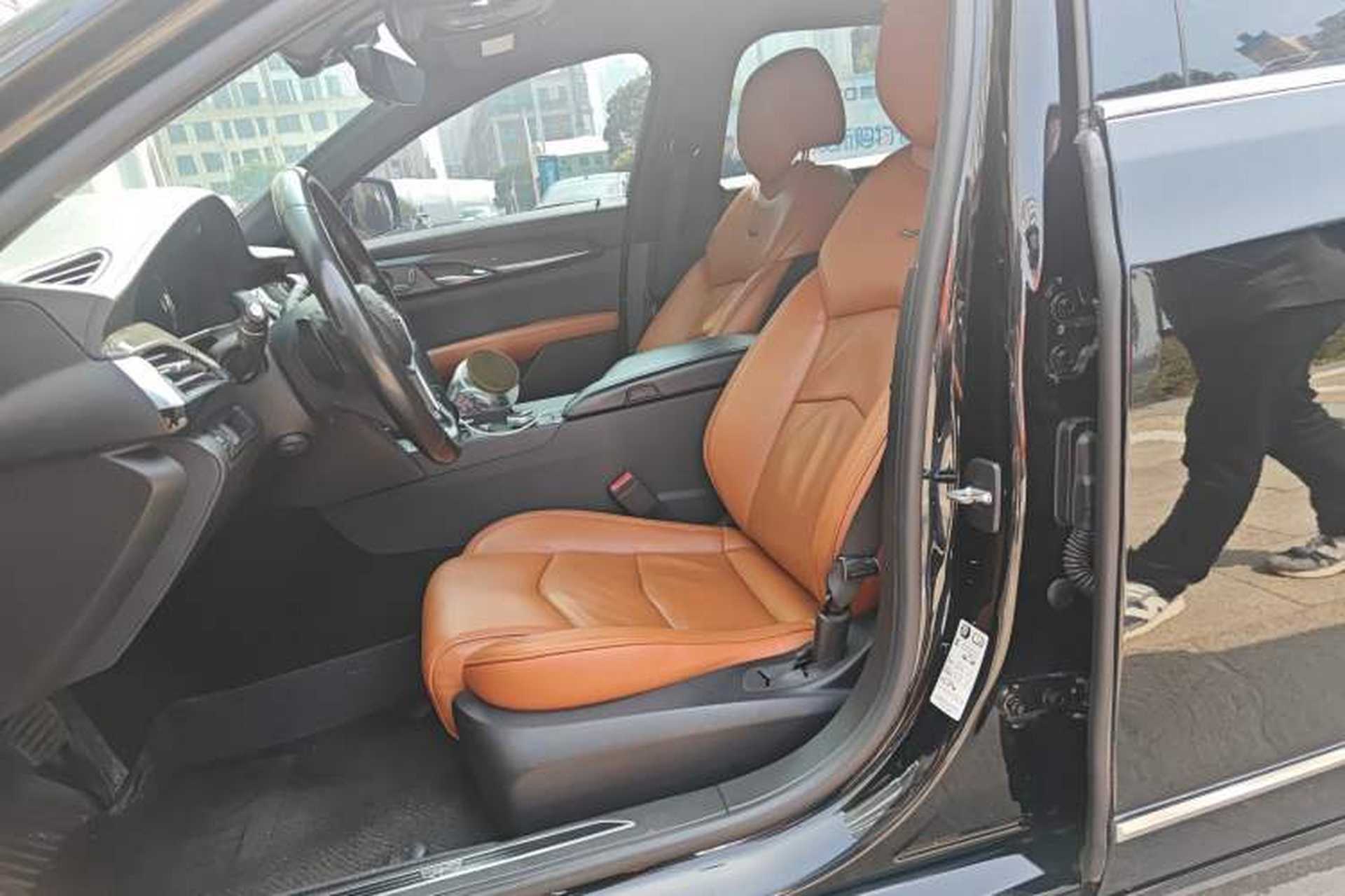 Used Cadillac CT6 2020 28T Luxury Version Left Front Seat