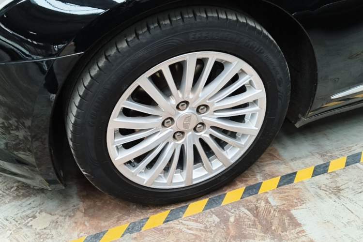 Used Cadillac CT6 2020 28T Elite Edition Left Front Wheel Hub