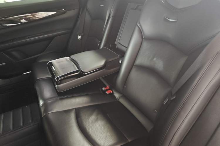 Used Cadillac CT6 2020 28T Luxury Version Left Rear Seat
