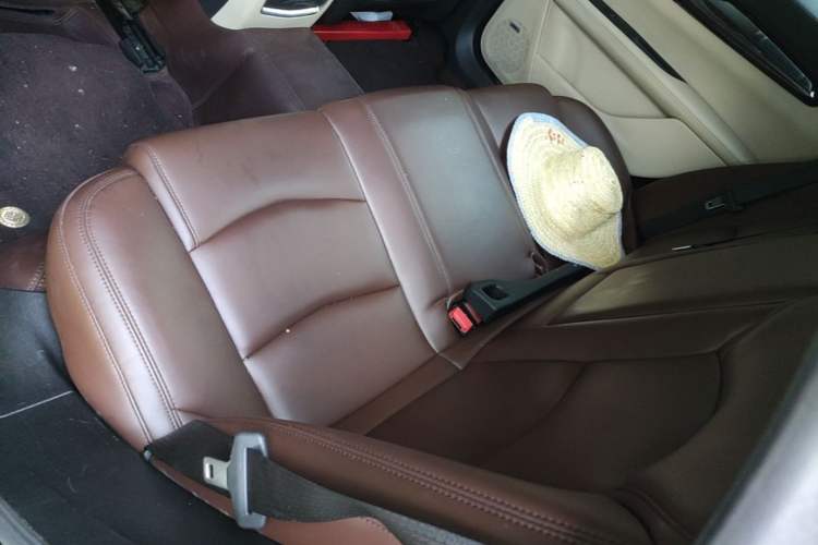 Used Cadillac CT6 2020 28T Fashion Edition Left Rear Seat