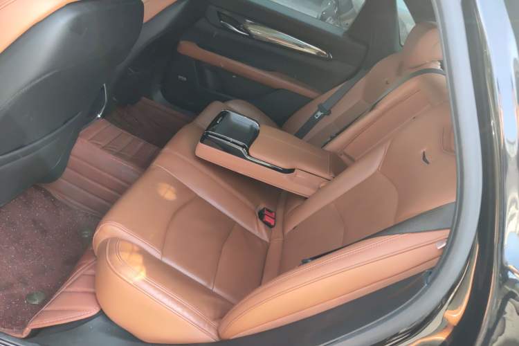 Used Cadillac CT6 2020 28T Luxury Version Left Rear Seat