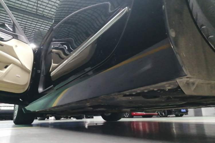 Used Cadillac CT6 2020 28T Fashion Edition Left Side Sill