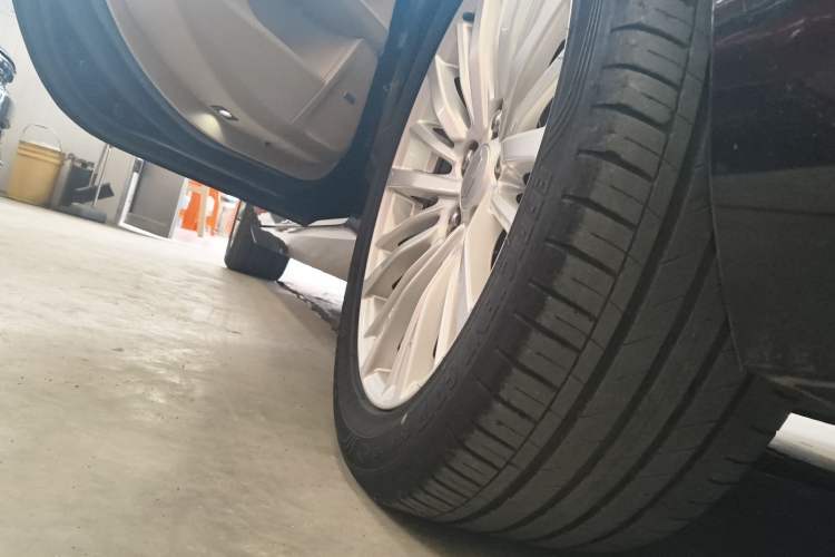 Used Cadillac CT6 2020 28T Fashion Edition Left Side Sill
