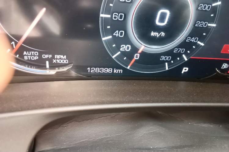 Used Cadillac CT6 2020 28T Luxury Version Odometer Close Up