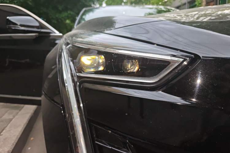 Used Cadillac CT6 2020 28T Fashion Edition Right Front Headlight