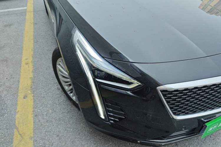 Used Cadillac CT6 2020 28T Fashion Edition Right Front Headlight