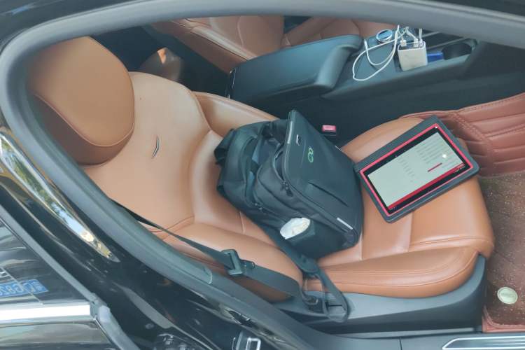 Used Cadillac CT6 2020 28T Luxury Version Right Front Seat