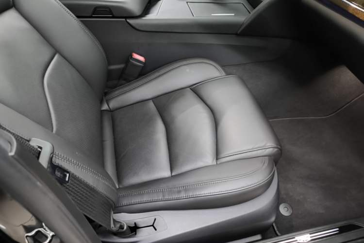 Used Cadillac CT6 2020 28T Luxury Version Right Front Seat