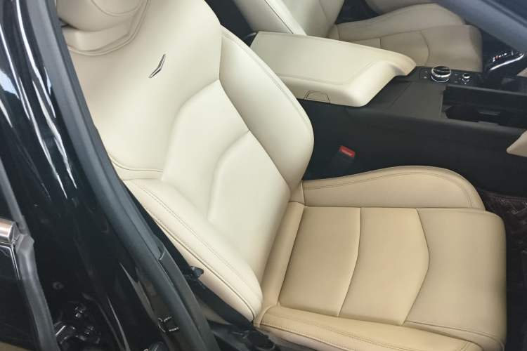 Used Cadillac CT6 2020 28T Fashion Edition Right Front Seat