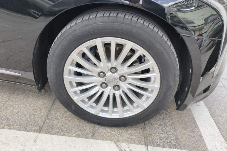 Used Cadillac CT6 2020 28T Luxury Version Right Front Wheel Hub