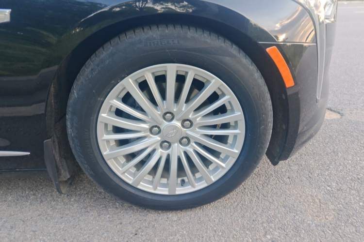 Used Cadillac CT6 2020 28T Elite Edition Right Front Wheel Hub