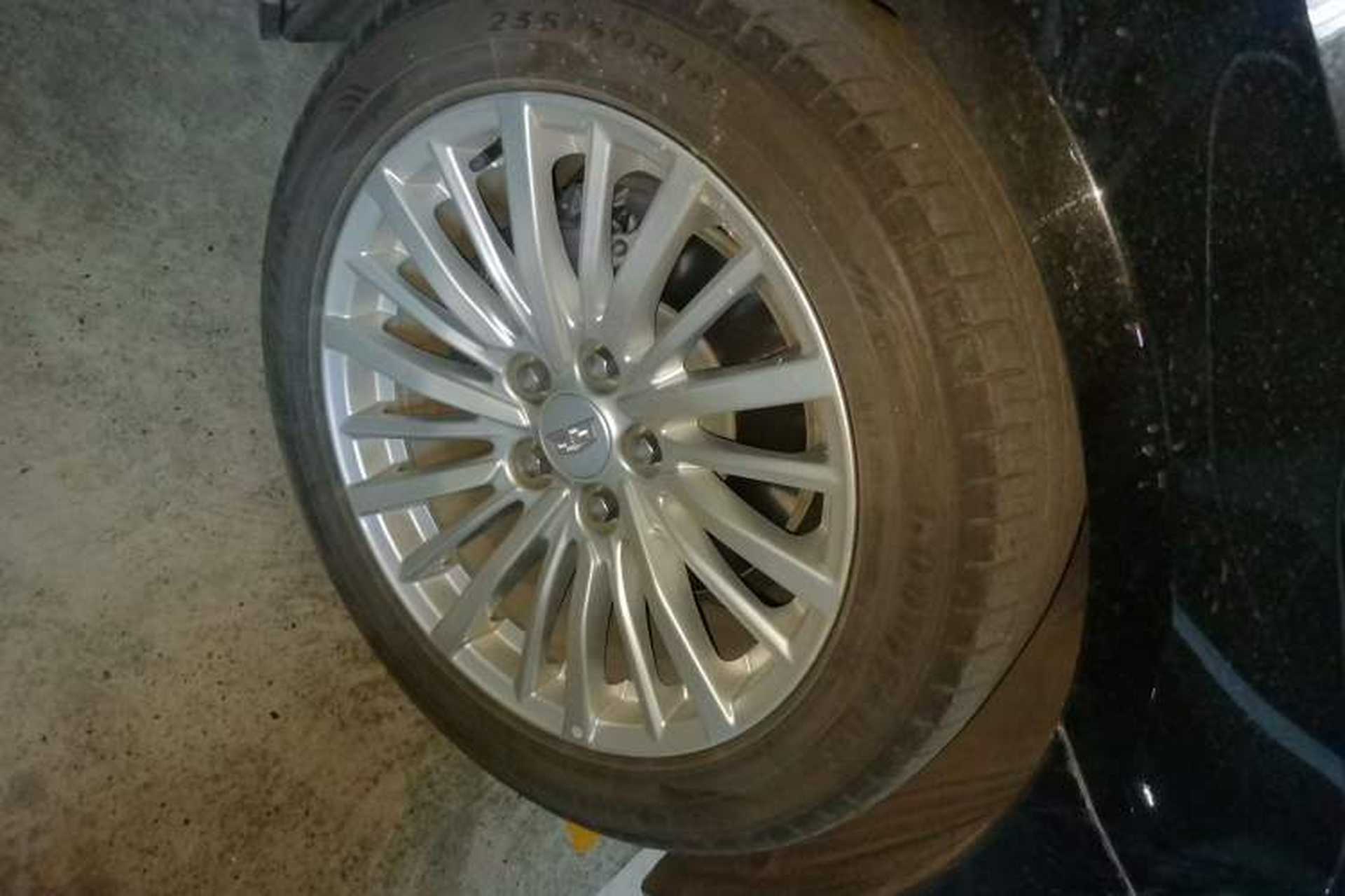Used Cadillac CT6 2020 28T Luxury Version Right Front Wheel Hub