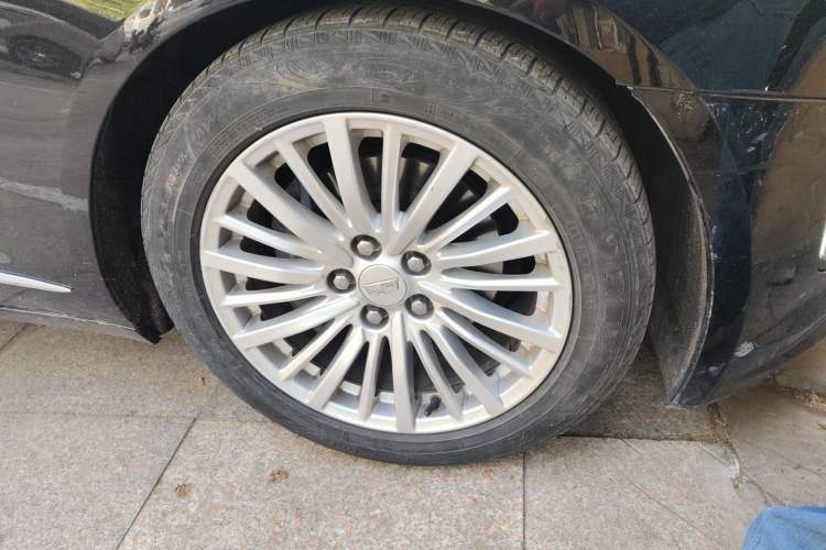 Used Cadillac CT6 2020 28T Fashion Edition Right Front Wheel Hub