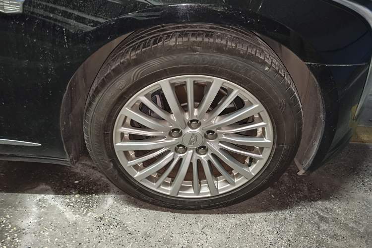 Used Cadillac CT6 2020 28T Fashion Edition Right Front Wheel Hub