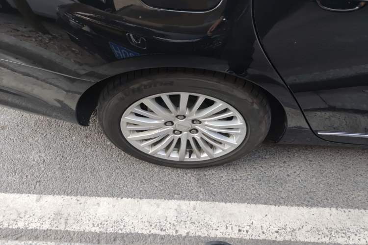 Used Cadillac CT6 2020 28T Luxury Version Right Rear Wheel Hub