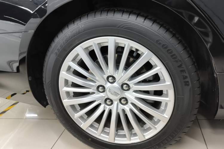 Used Cadillac CT6 2020 28T Luxury Version Right Rear Wheel Hub