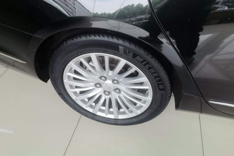 Used Cadillac CT6 2020 28T Luxury Version Right Rear Wheel Hub