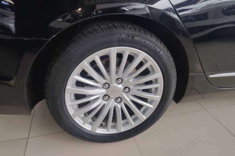 Used Cadillac CT6 2020 28T Elite Edition Right Rear Wheel Hub