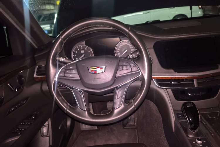 Used Cadillac CT6 2020 28T Elite Edition Steering Wheel