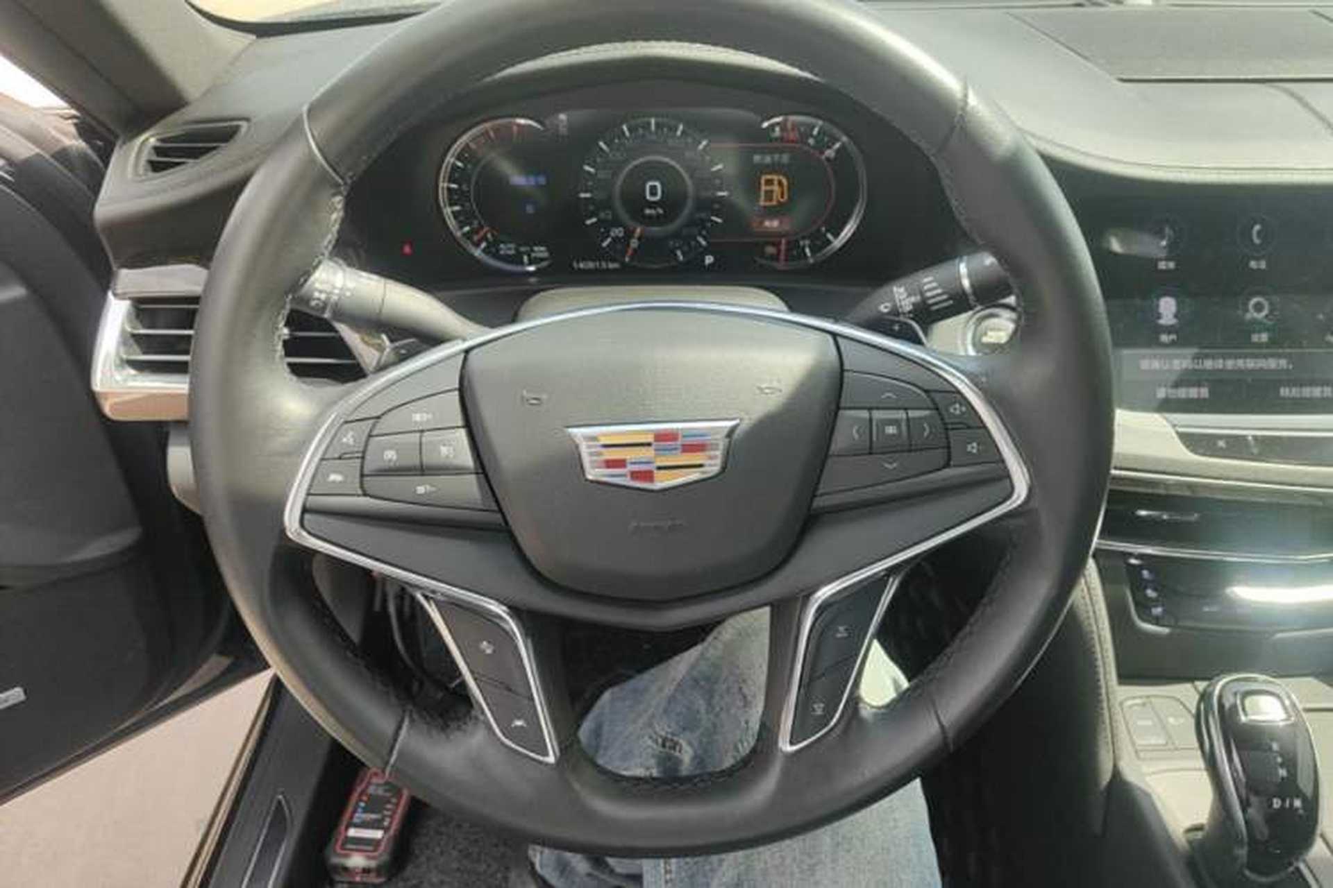 Used Cadillac CT6 2020 28T Luxury Version Steering Wheel