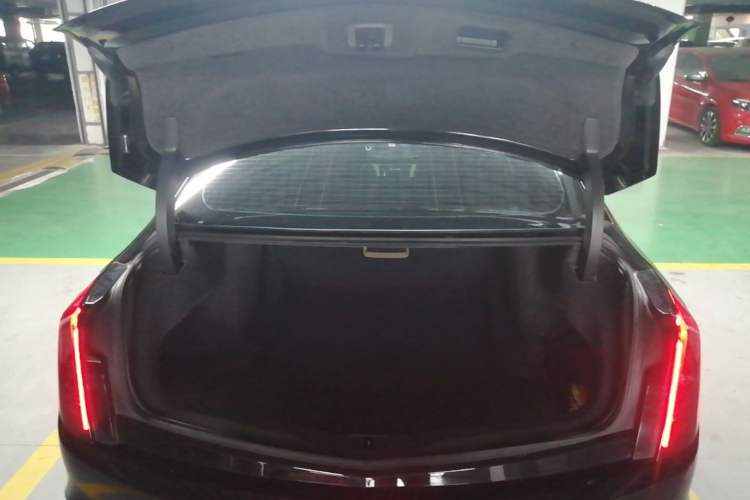 Used Cadillac CT6 2020 28T Fashion Edition Trunk