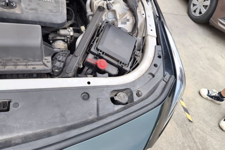 Used Cadillac CT6 2020 28T Luxury Version Engine Bay Left
