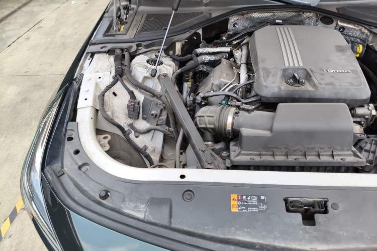 Used Cadillac CT6 2020 28T Luxury Version Engine Bay Right