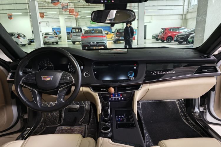 Used Cadillac CT6 2020 28T Fashion Edition Center Console