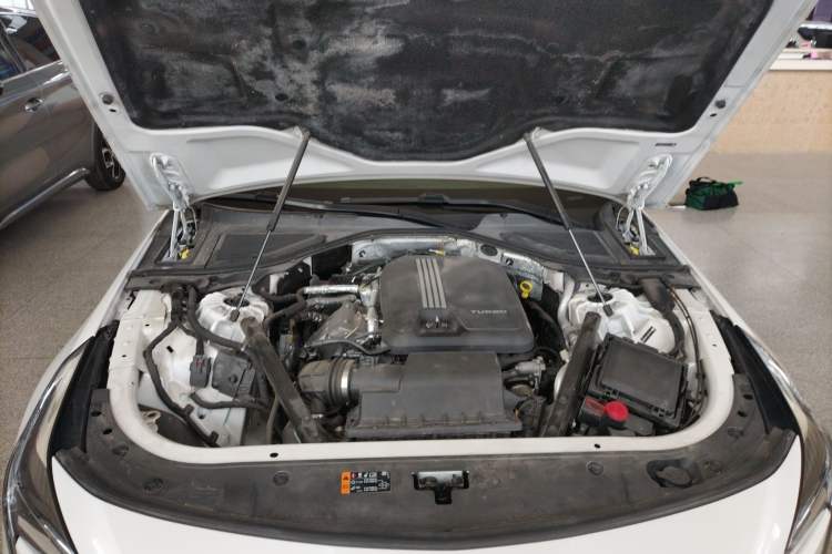 Used Cadillac CT6 2020 28T Fashion Edition Engine Bay