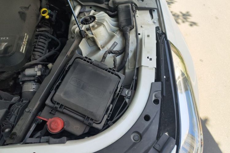 Used Cadillac CT6 2020 28T Elite Edition Engine Bay Left