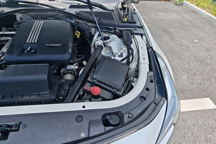 Used Cadillac CT6 2020 28T Luxury Version Engine Bay Left