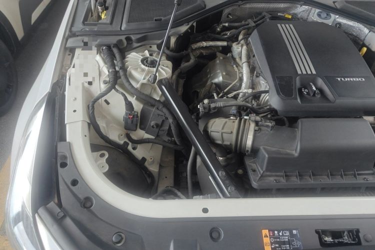 Used Cadillac CT6 2020 28T Elite Edition Engine Bay Right
